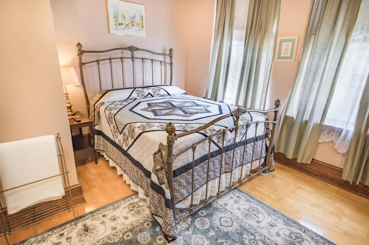 ווינטר גארדן The Edgewater Hotel מראה חיצוני תמונה