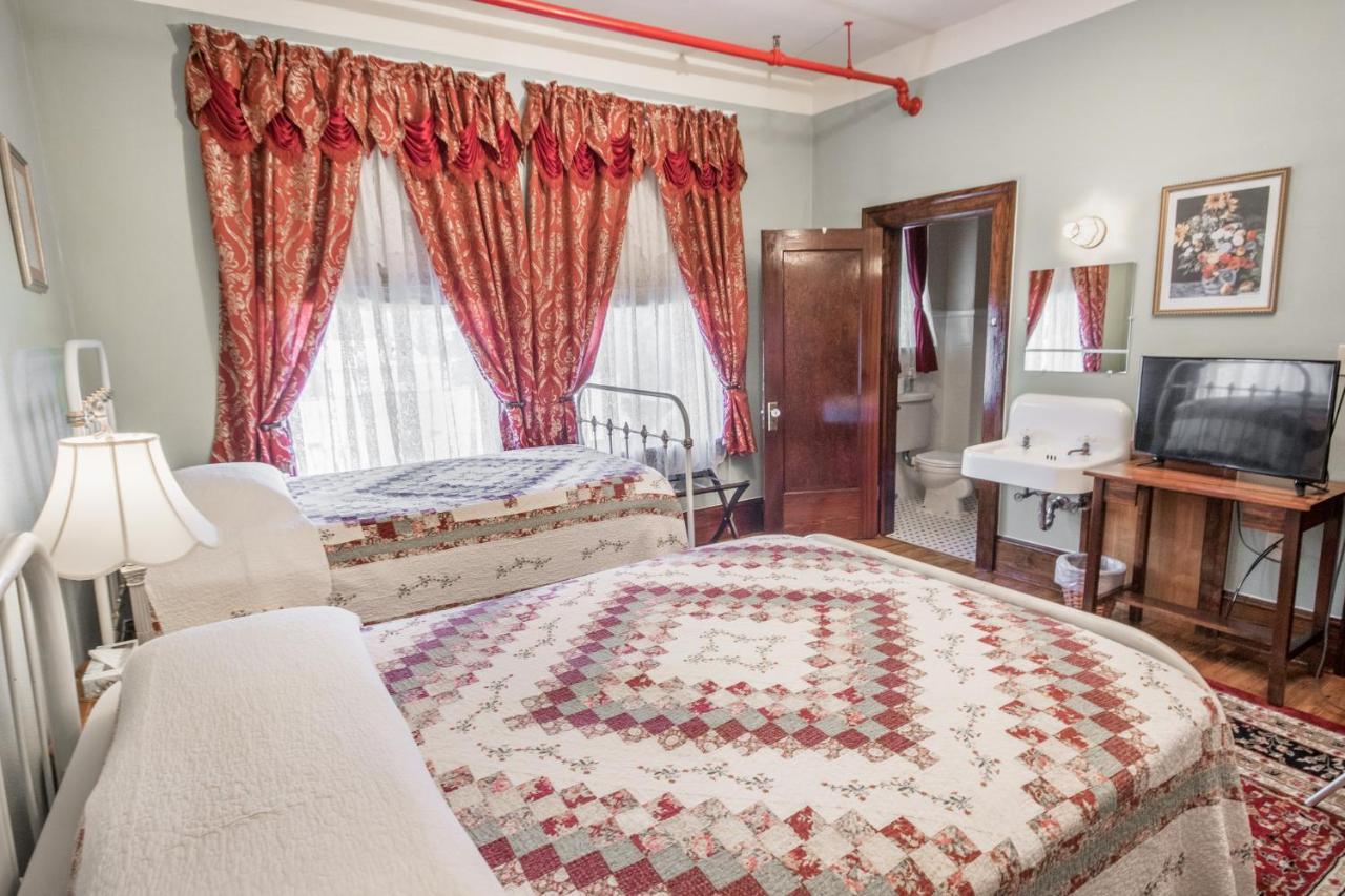 ווינטר גארדן The Edgewater Hotel מראה חיצוני תמונה