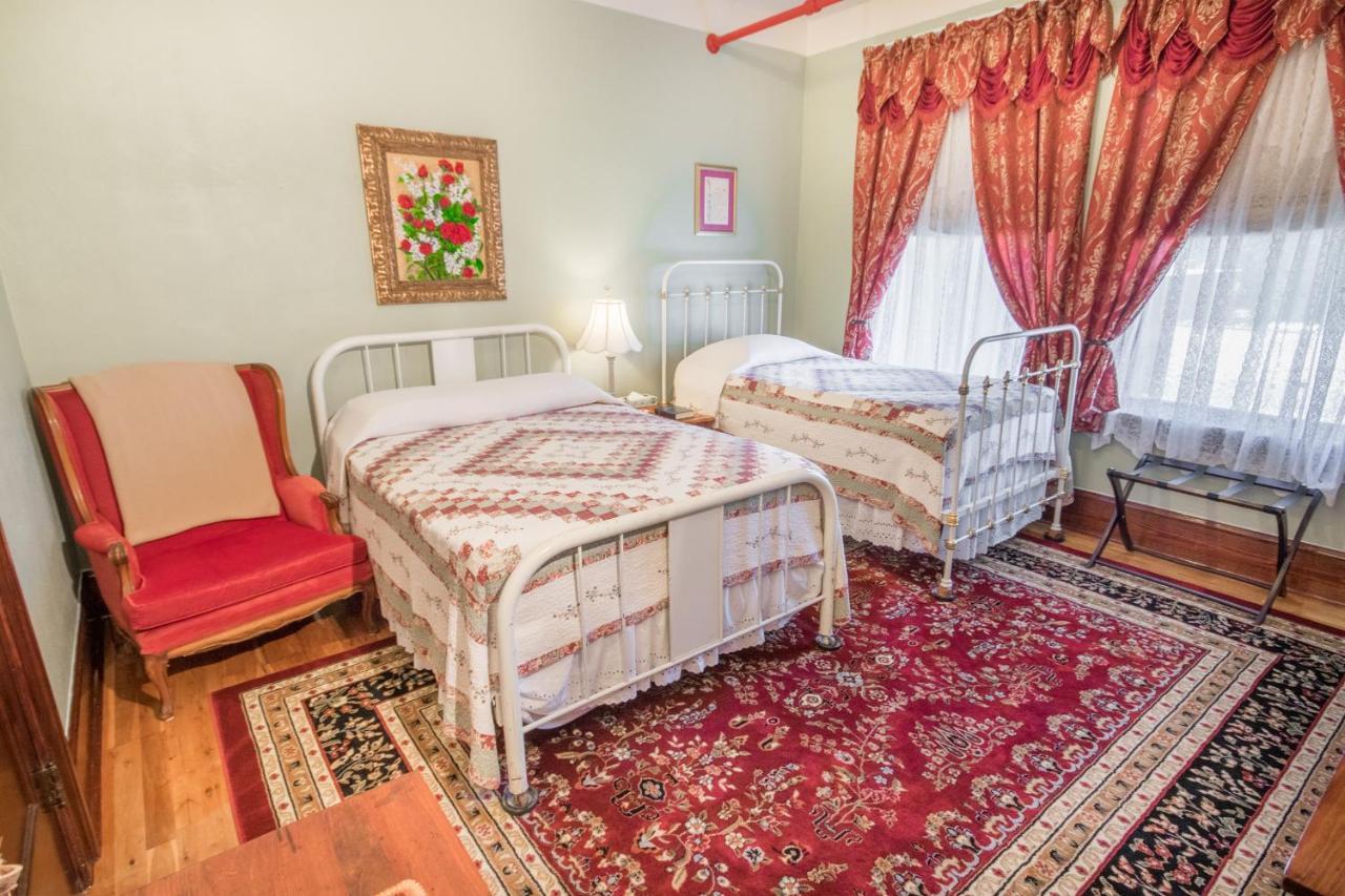 ווינטר גארדן The Edgewater Hotel מראה חיצוני תמונה