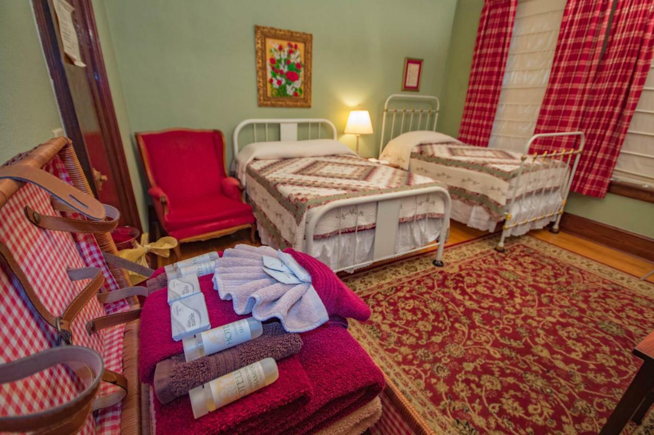 ווינטר גארדן The Edgewater Hotel מראה חיצוני תמונה