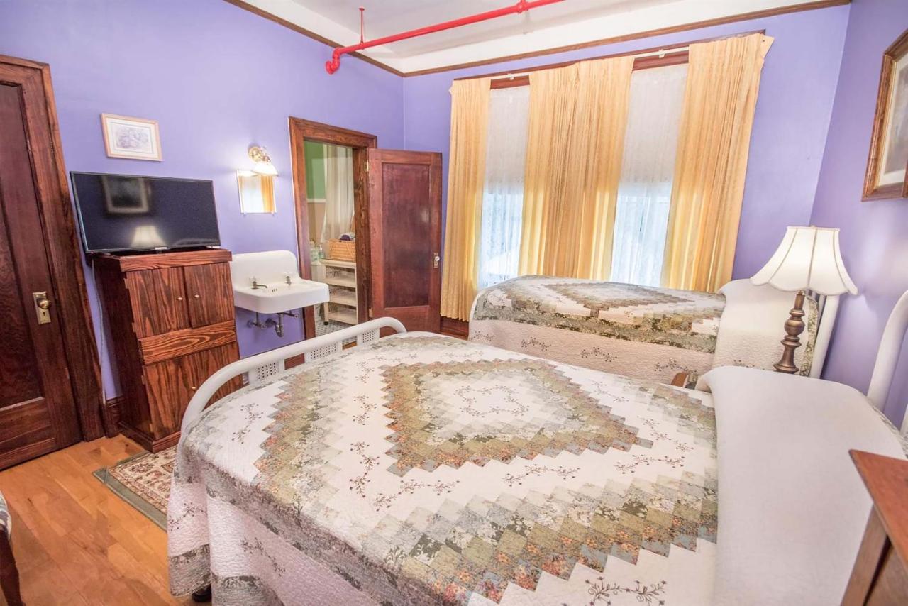 ווינטר גארדן The Edgewater Hotel מראה חיצוני תמונה