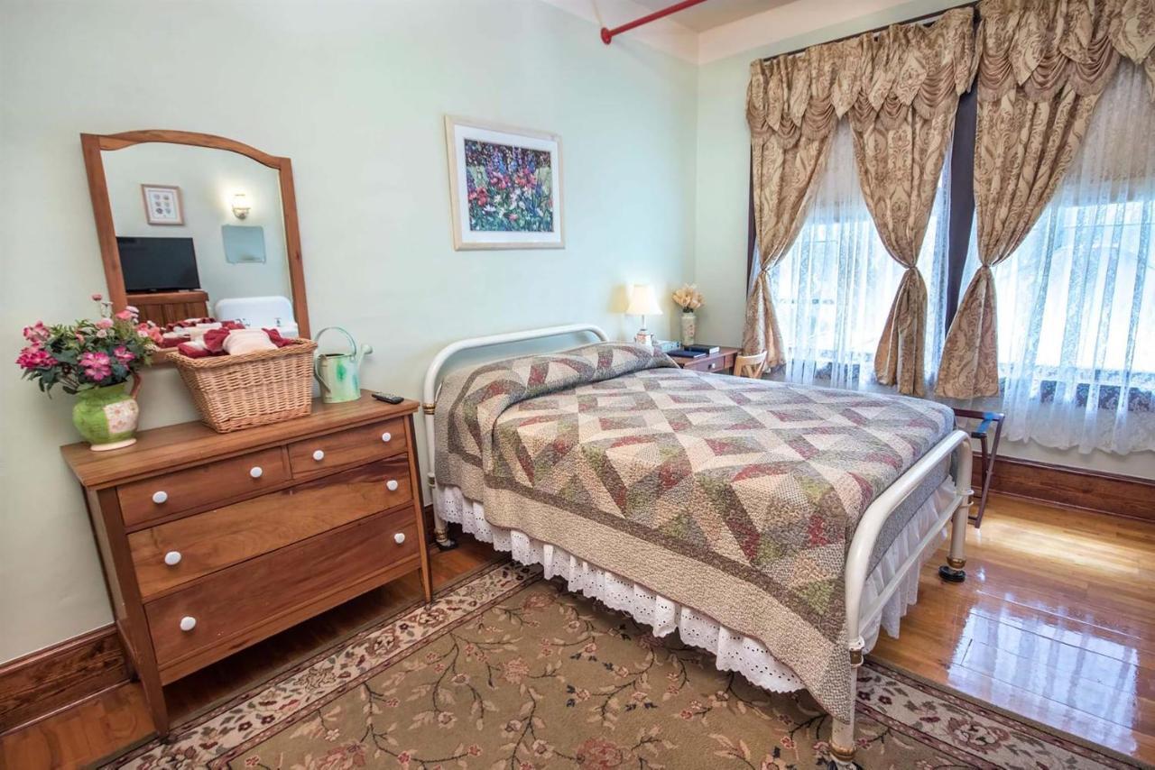 ווינטר גארדן The Edgewater Hotel מראה חיצוני תמונה