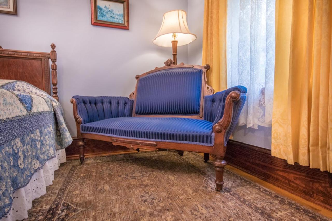 ווינטר גארדן The Edgewater Hotel מראה חיצוני תמונה